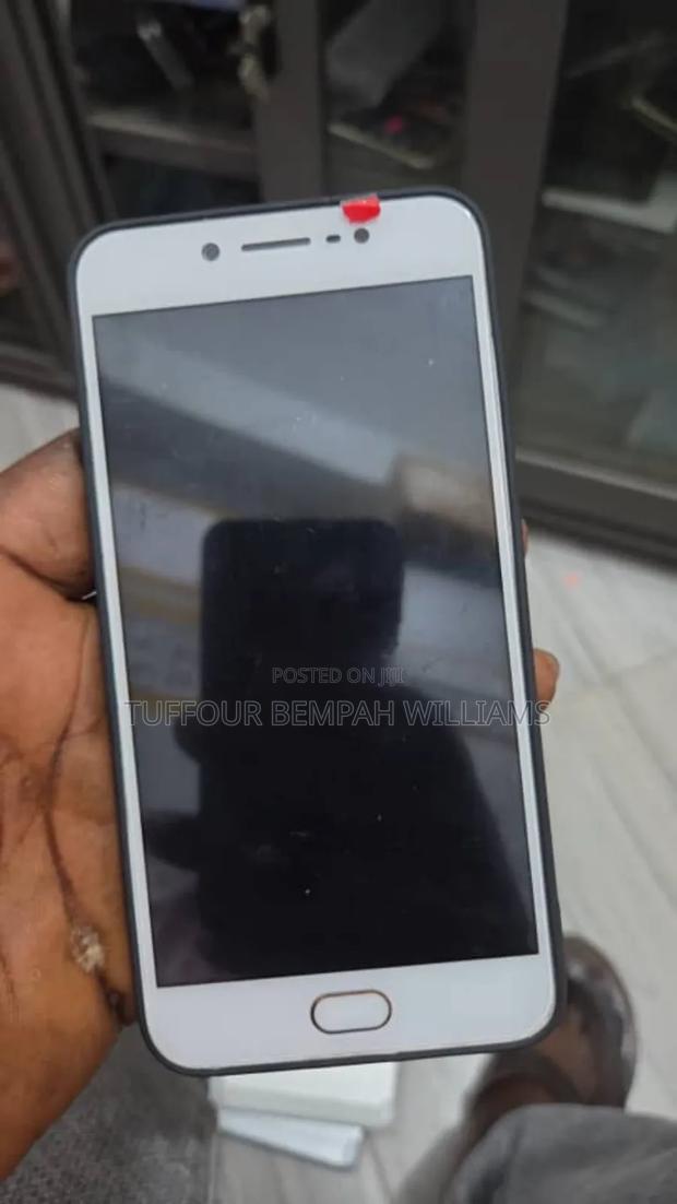 Vivo Y66i 32 GB White photo 2