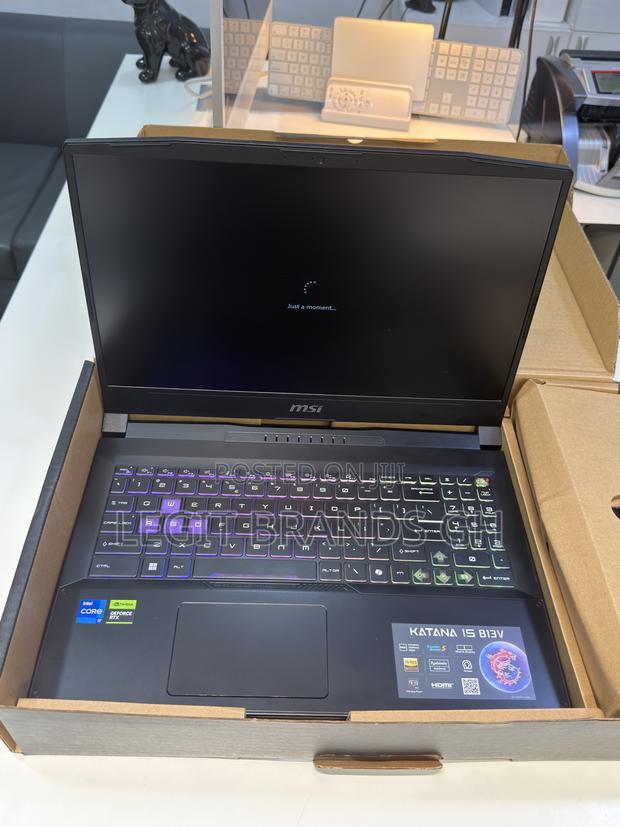 Laptop MSI Katana 15 16GB Intel Core I7 SSD 1T photo 5