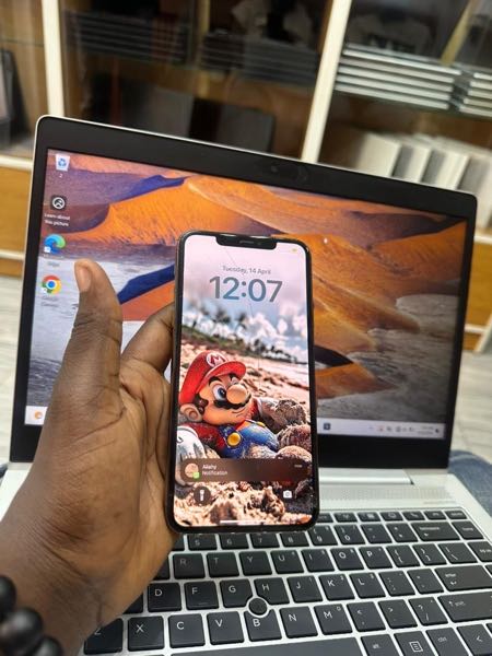 Used Apple iPhone 11 Pro Max 64 GB