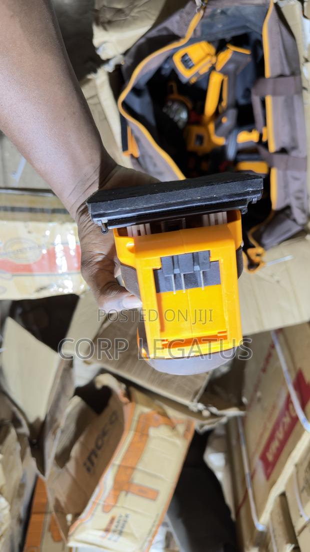 Ingco 20v Cordless Palm Sander photo 4