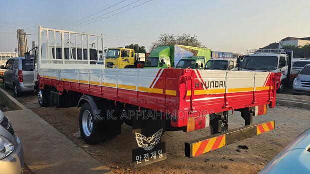 Kia Rhino Truck photo 5