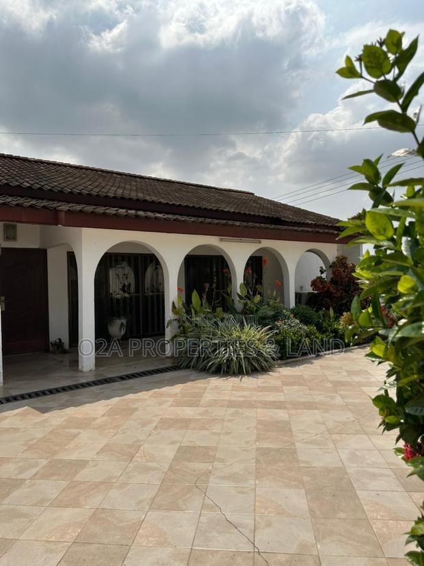 6bdrm House in Dzorwulu / Abelempe for rent