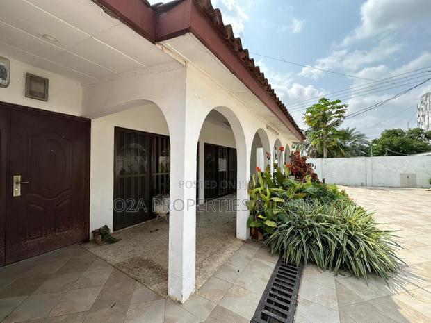 6bdrm House in Dzorwulu / Abelempe for rent photo 2