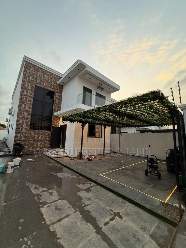 Furnished 4bdrm House in Spintex, Baatsona Total for sale photo 2