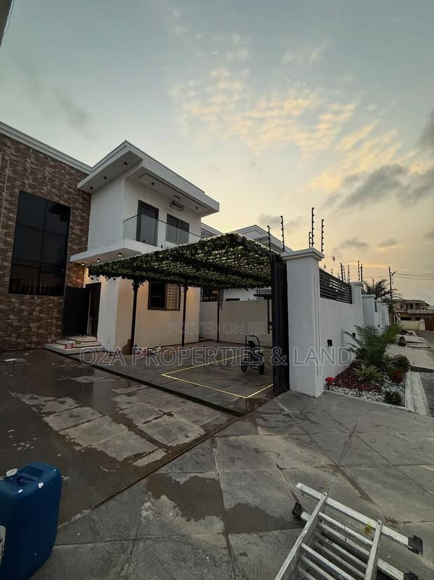 Furnished 4bdrm House in Spintex, Baatsona Total for sale photo 3