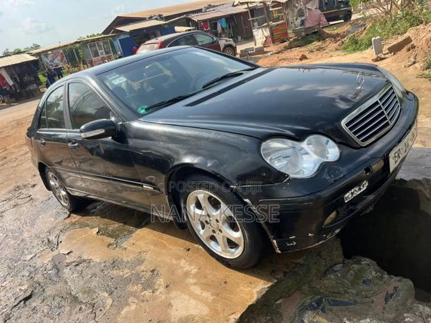 Mercedes-Benz C180 2007 Black