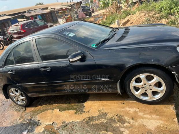 Mercedes-Benz C180 2007 Black