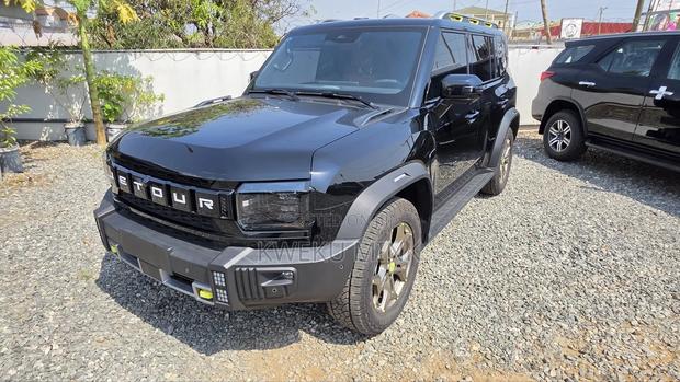 New Jetour T2 2.0 Petrol AWD 2025 Black photo 2