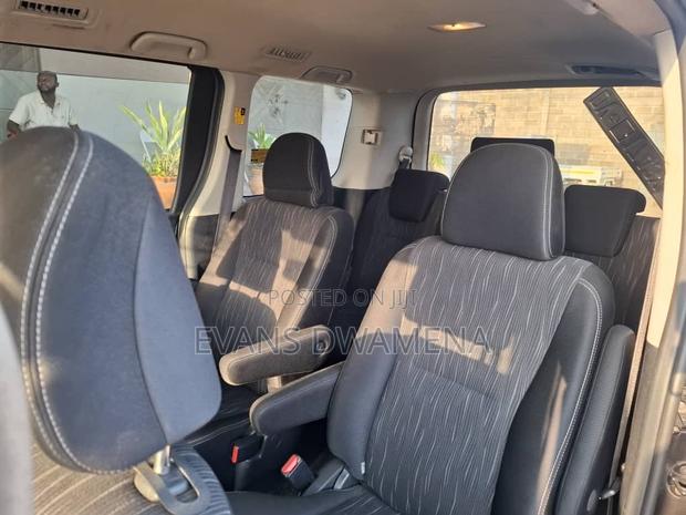 Toyota Voxy 2012 Gray