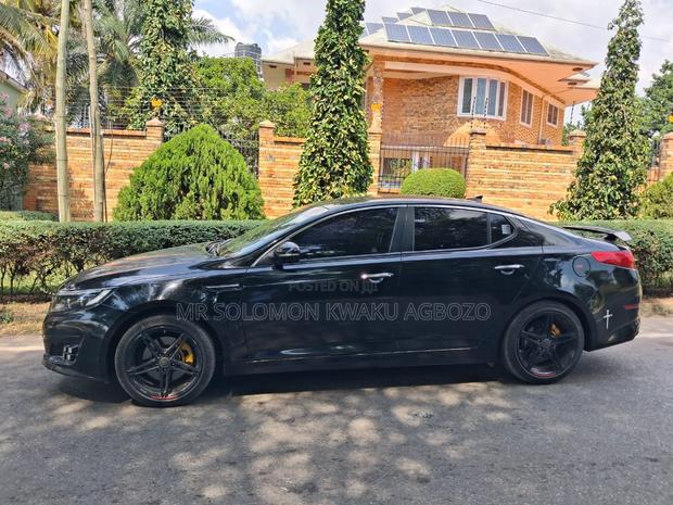 Kia K5 2015 Black photo 3