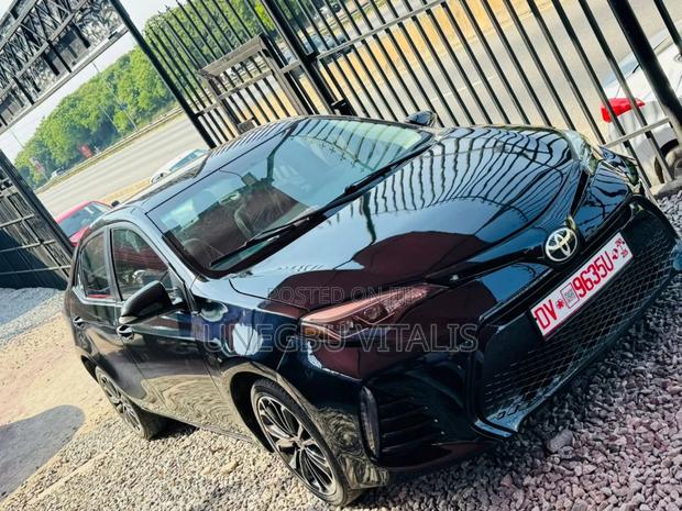 Toyota Corolla SE 4dr Sedan (1.8L 4cyl CVT) 2017 Black