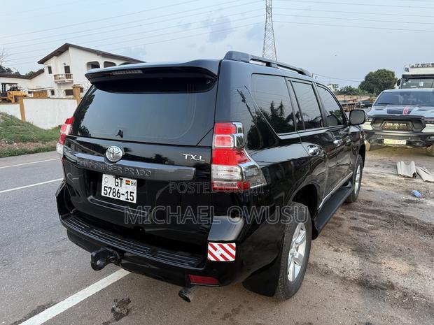 Toyota Land Cruiser Prado 2015 Black