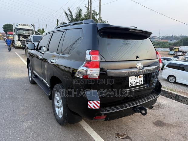 Toyota Land Cruiser Prado 2015 Black