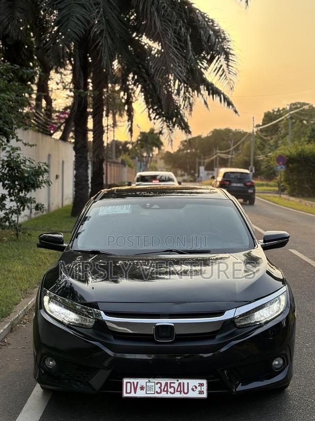 Honda Civic Touring 4dr Sedan (1.5L 4cyl) 2017 Black