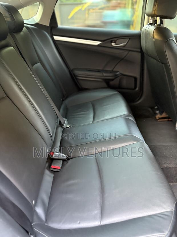 Honda Civic Touring 4dr Sedan (1.5L 4cyl) 2017 Black