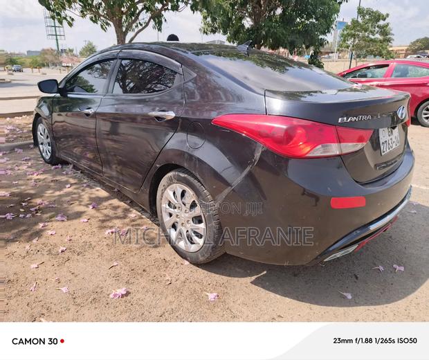 Hyundai Elantra SE 4dr Sedan (1.8L 4cyl 6A) 2014 Black