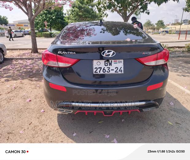 Hyundai Elantra SE 4dr Sedan (1.8L 4cyl 6A) 2014 Black