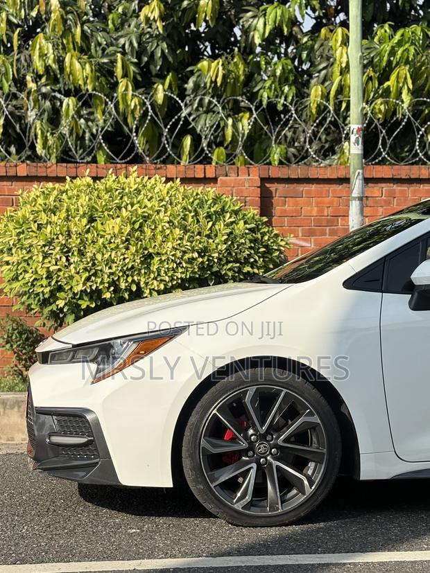 Toyota Corolla SE 2022 White