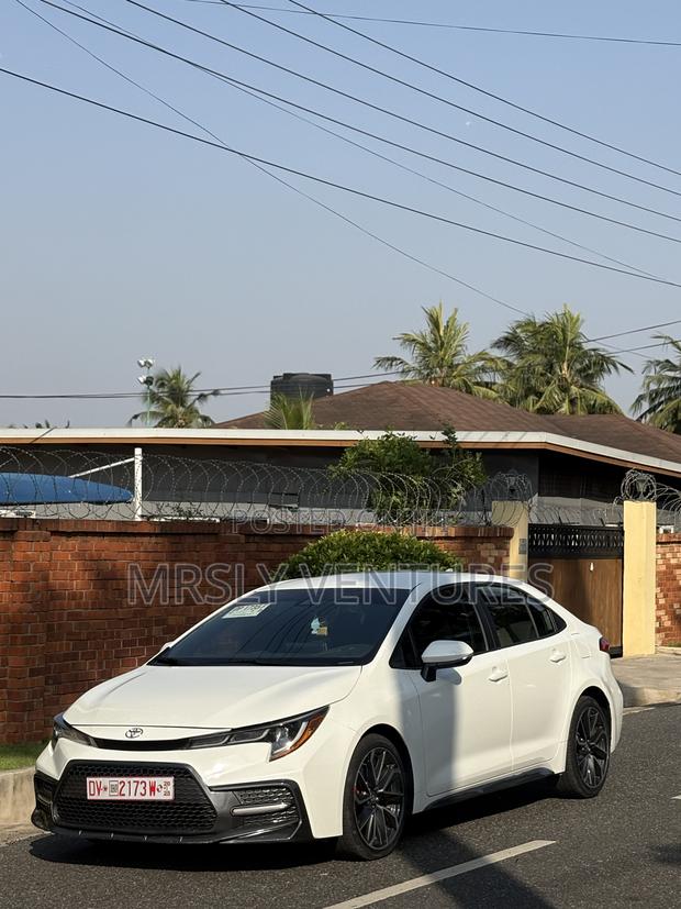Toyota Corolla SE 2022 White