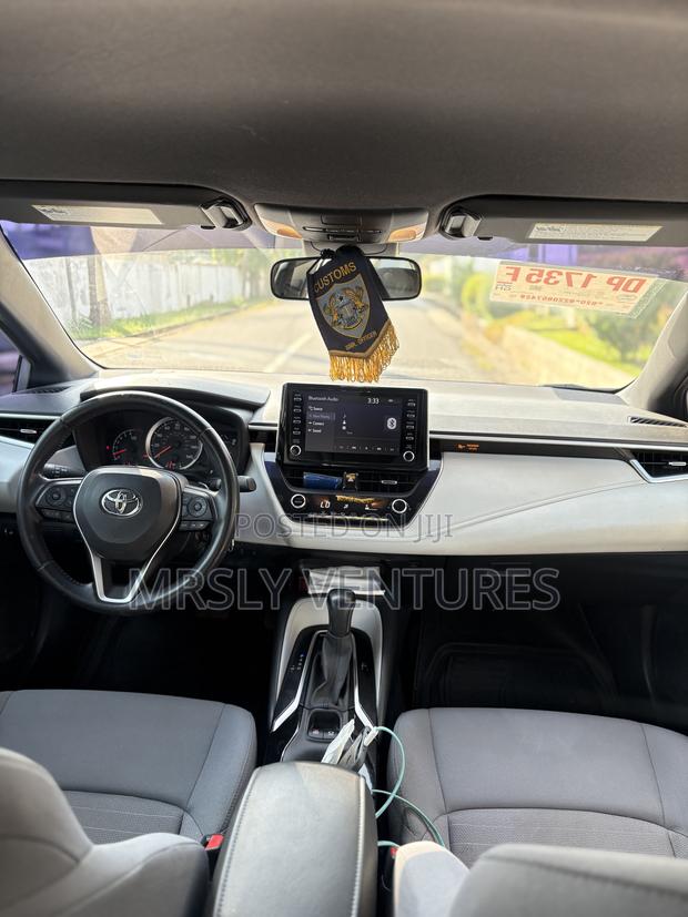 Toyota Corolla SE 2022 White