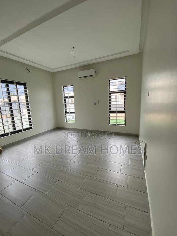 3bdrm Townhouse / Terrace in Adjiriganor for rent photo 9