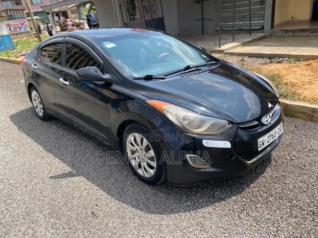 Hyundai Elantra GLS Automatic 2012 Black photo 3