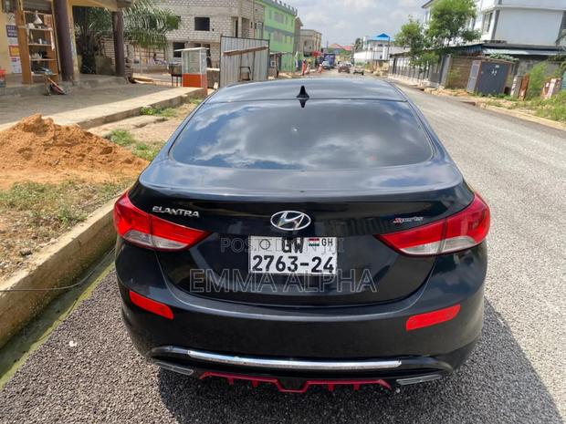 Hyundai Elantra GLS Automatic 2012 Black photo 2