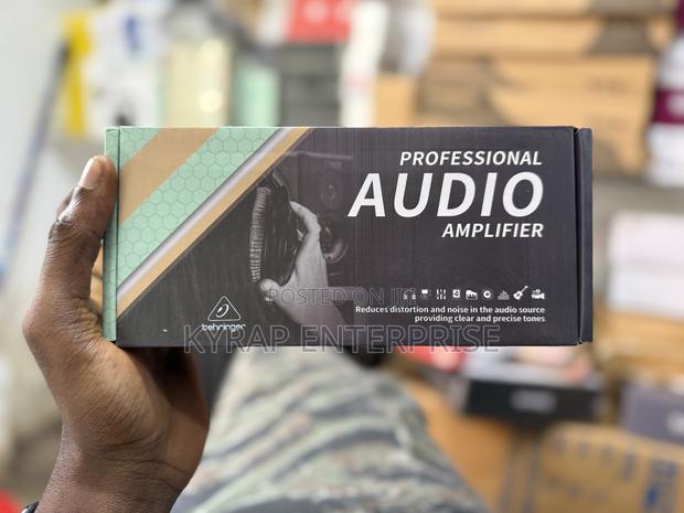 Behringer Ha800 Headset Amplifier · Photo 4