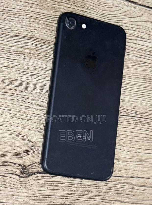 Apple iPhone 7 32 GB Black