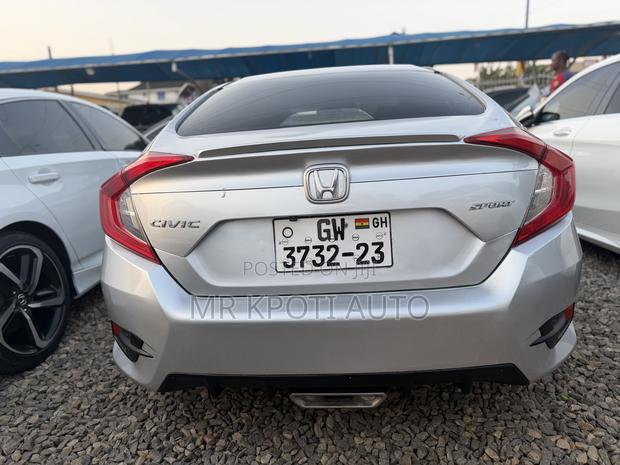 Honda Civic 2020 Gray