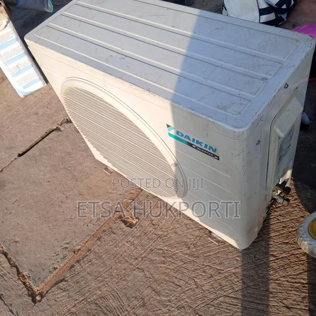 Used Inverter Daikin Air-Conditioner Out Door Only (1.5hp/R410) photo 2