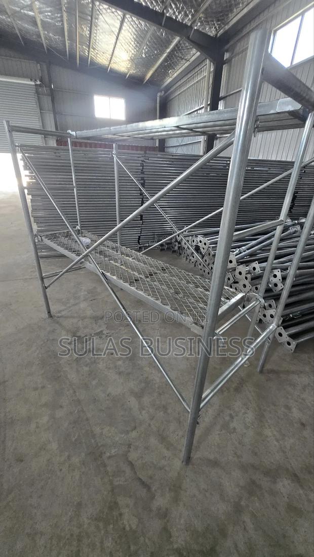 Scaffolding photo 2