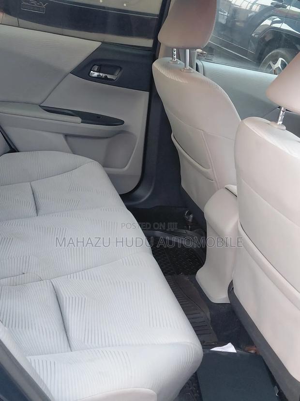 Honda Accord LX 4dr Sedan FWD (2.4L 4cyl 2A) 2017 Blue