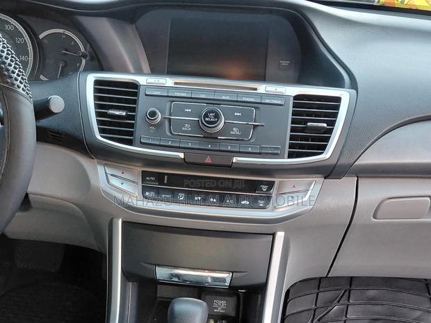 Honda Accord LX 4dr Sedan FWD (2.4L 4cyl 2A) 2017 Blue