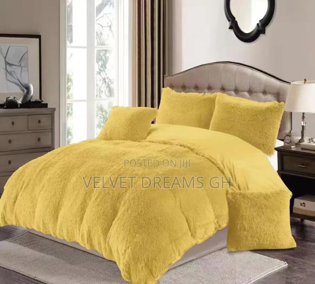 6-Piece Fluffy Duvet Set Soft, Cozy Luxurious photo 2