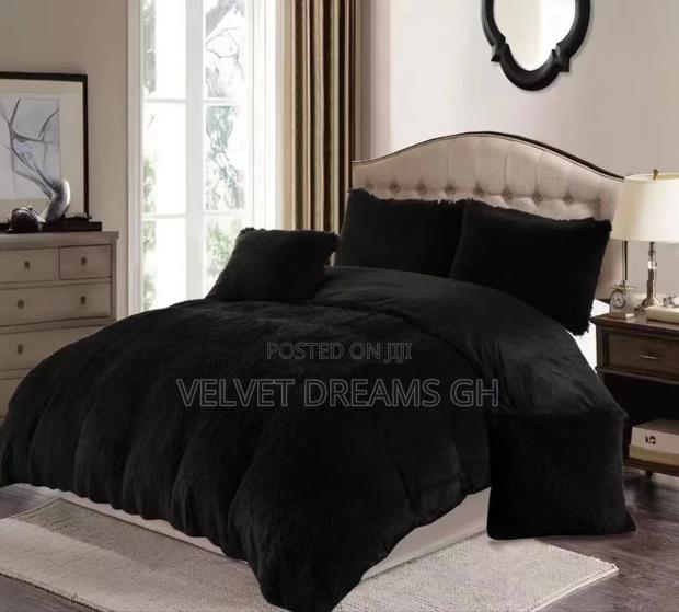 6-Piece Fluffy Duvet Set Soft, Cozy Luxurious photo 10