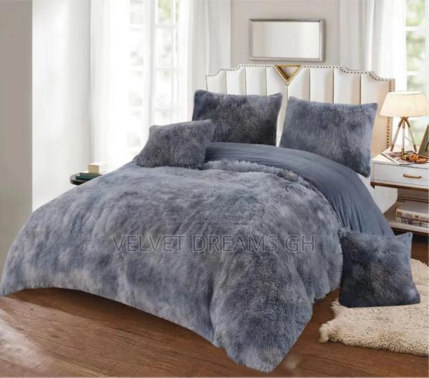 6-Piece Fluffy Duvet Set Soft, Cozy Luxurious photo 13