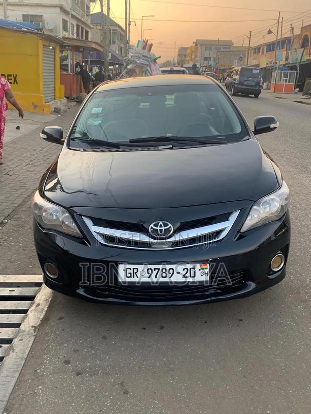 Toyota Corolla 2013 Black