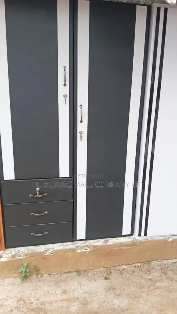 Black and White Double Door Wardrobe Available Seen · Photo 2