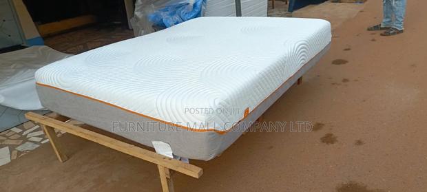 Excellent 80x60 Queens Mattress Available as SeenFree Delivry