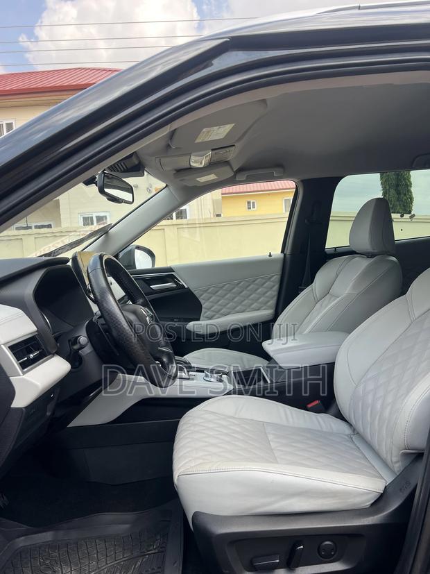 Mitsubishi Outlander SEL 2022 Black