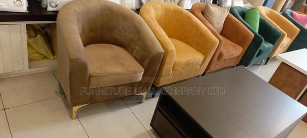 Extravagant Single Couch . Free Delivery