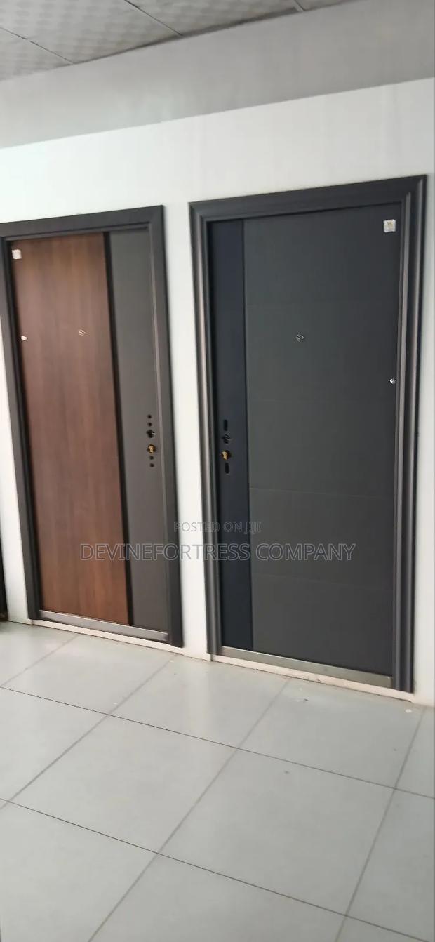 High Quality Paladin Smooth Brown Doors //Grey