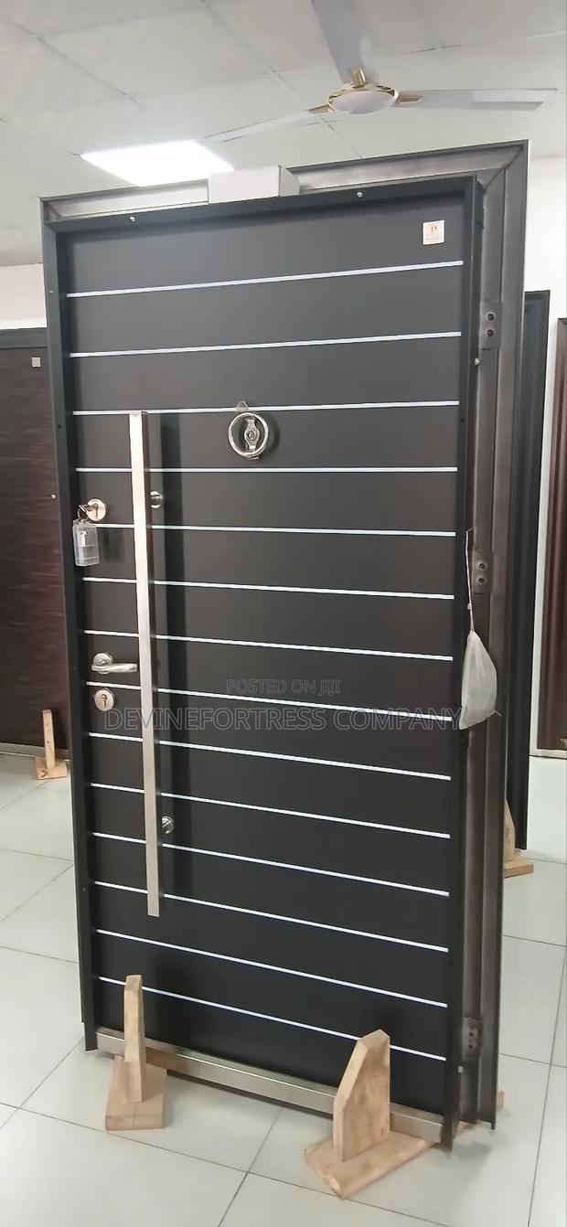 Quality Paladin Heavy Duty Black Door Single