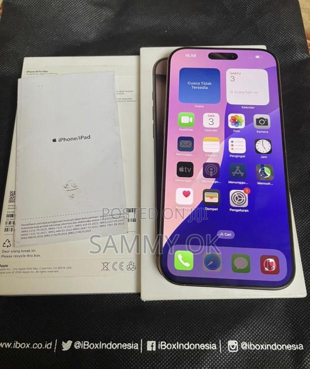 Apple iPhone 16 Pro Max 256 GB Gold photo 3