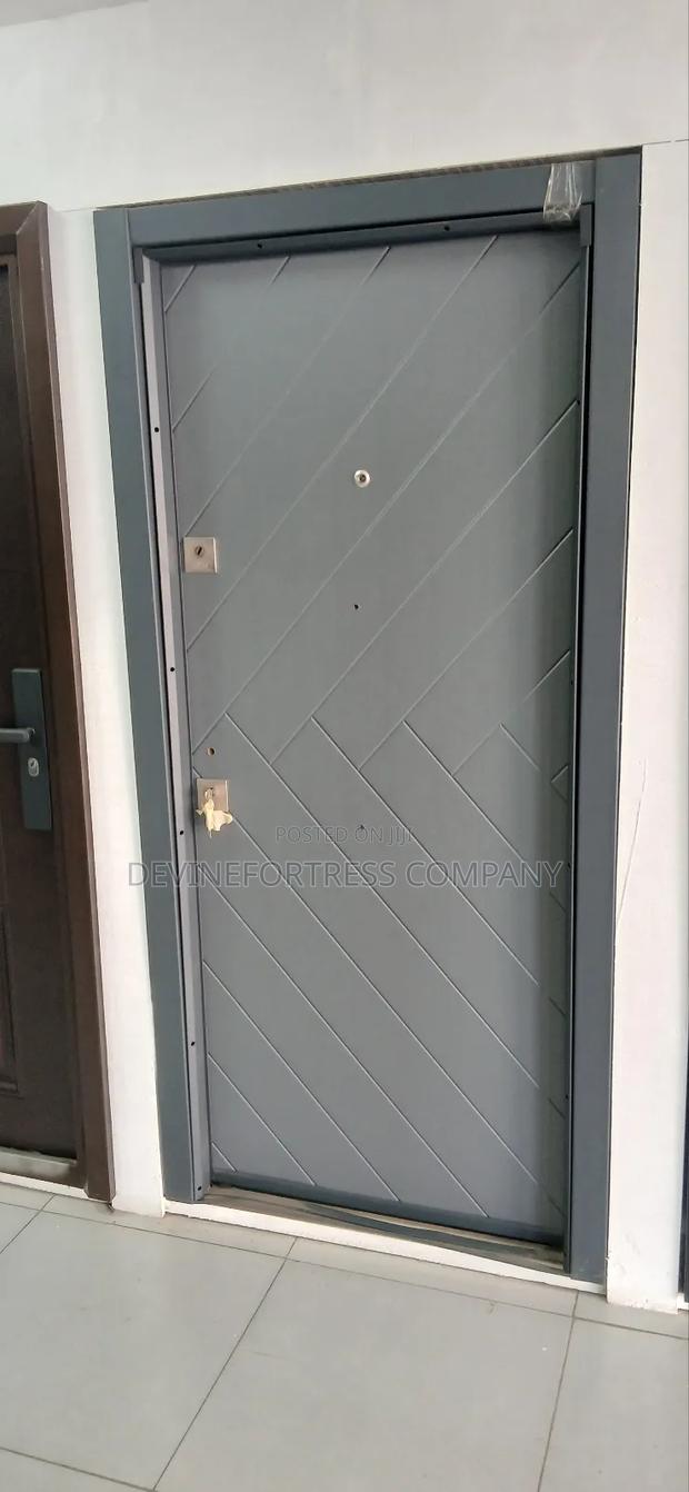 High Quality Paladin Heavy Suty Grey Door Single