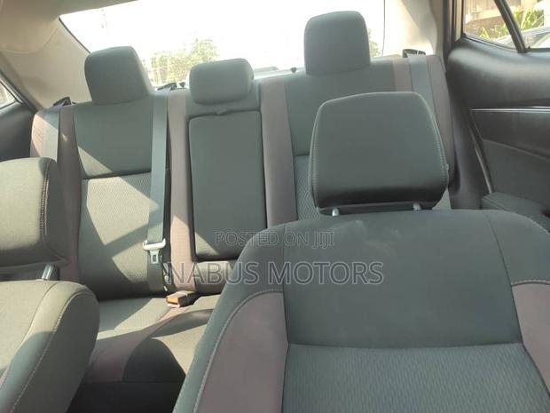 Toyota Corolla LE Eco (1.8L 4cyl 2A) 2019 White