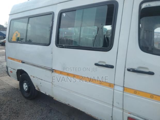 Mercedes-Benz Sprinter 2010 White photo 2