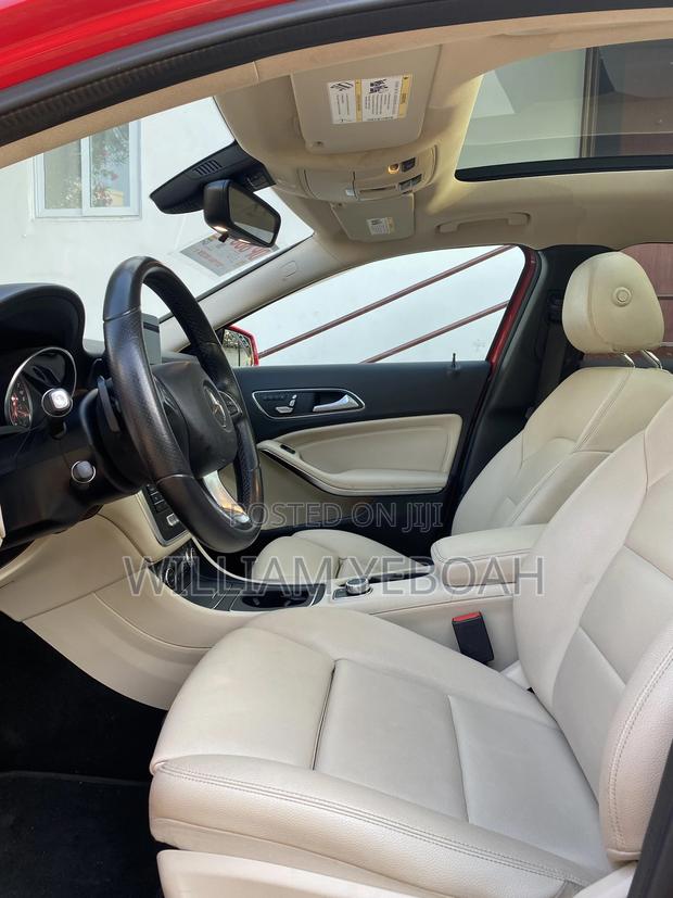 Mercedes-Benz GLA 250 2018 Red