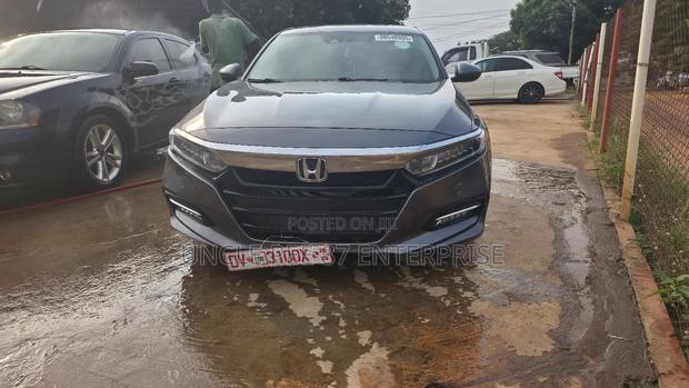 Honda Accord EX-L (1.5L 4cyl Turbo CVT) 2019 Gray photo 3